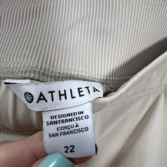 Athleta Brooklyn Ankle Pants Active Travel Commute Athleisure Size 22 Beige - Picture 2 of 8